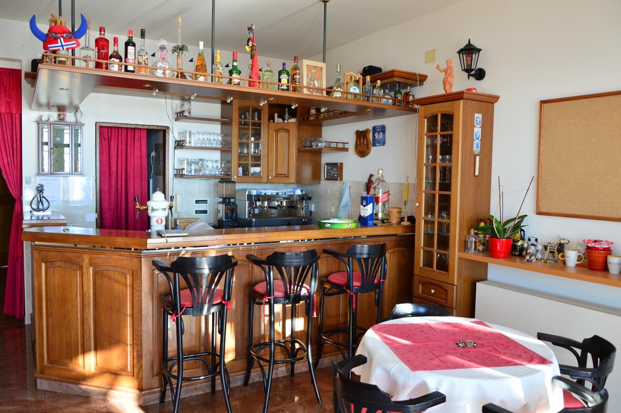 Villa Jerkan Podstrana Luaran gambar