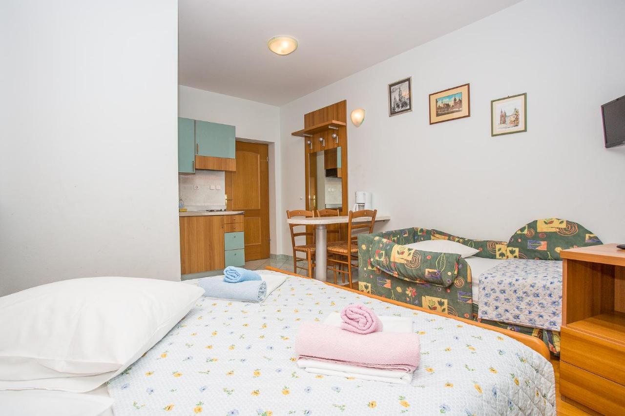 Villa Jerkan Podstrana Luaran gambar
