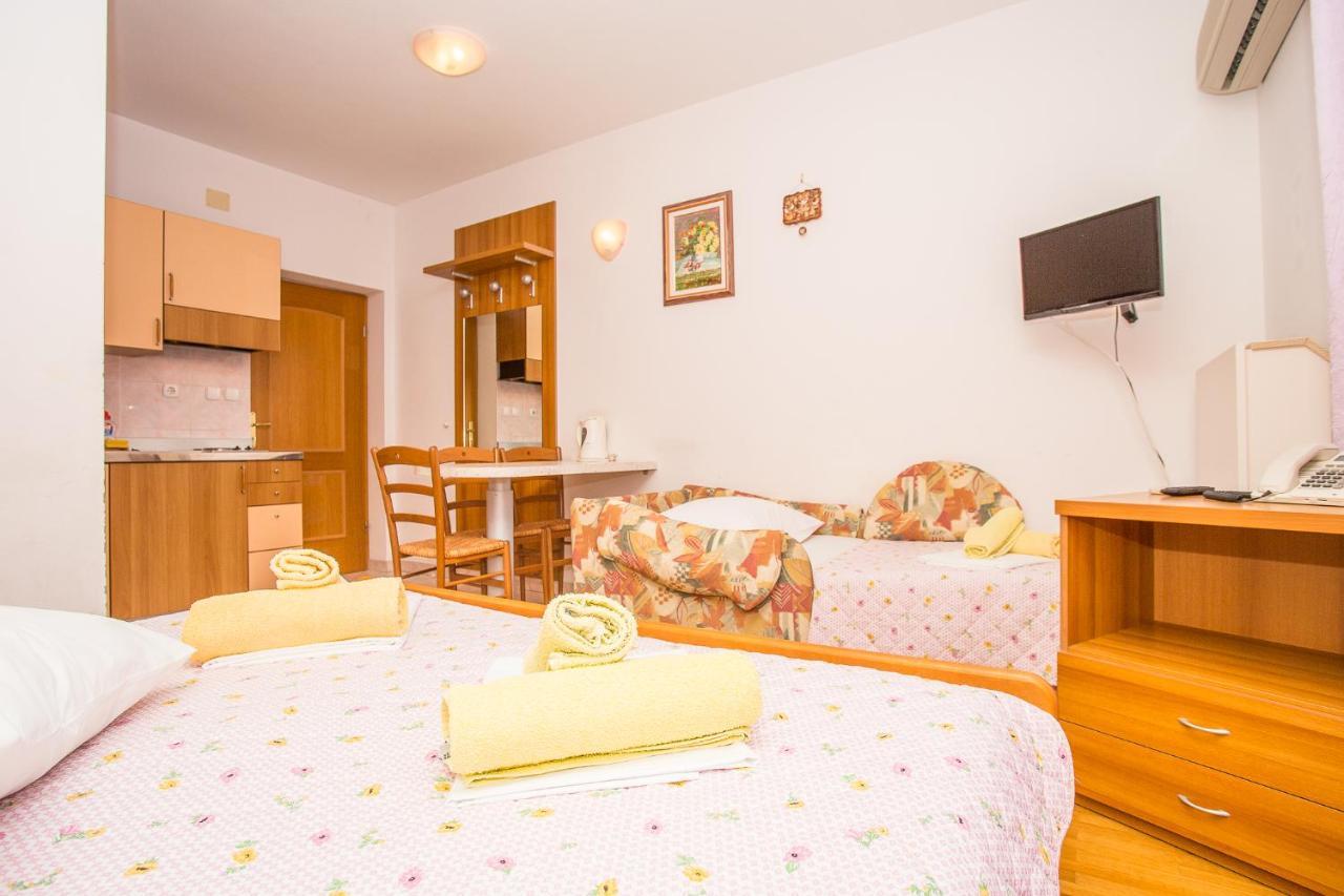 Villa Jerkan Podstrana Luaran gambar